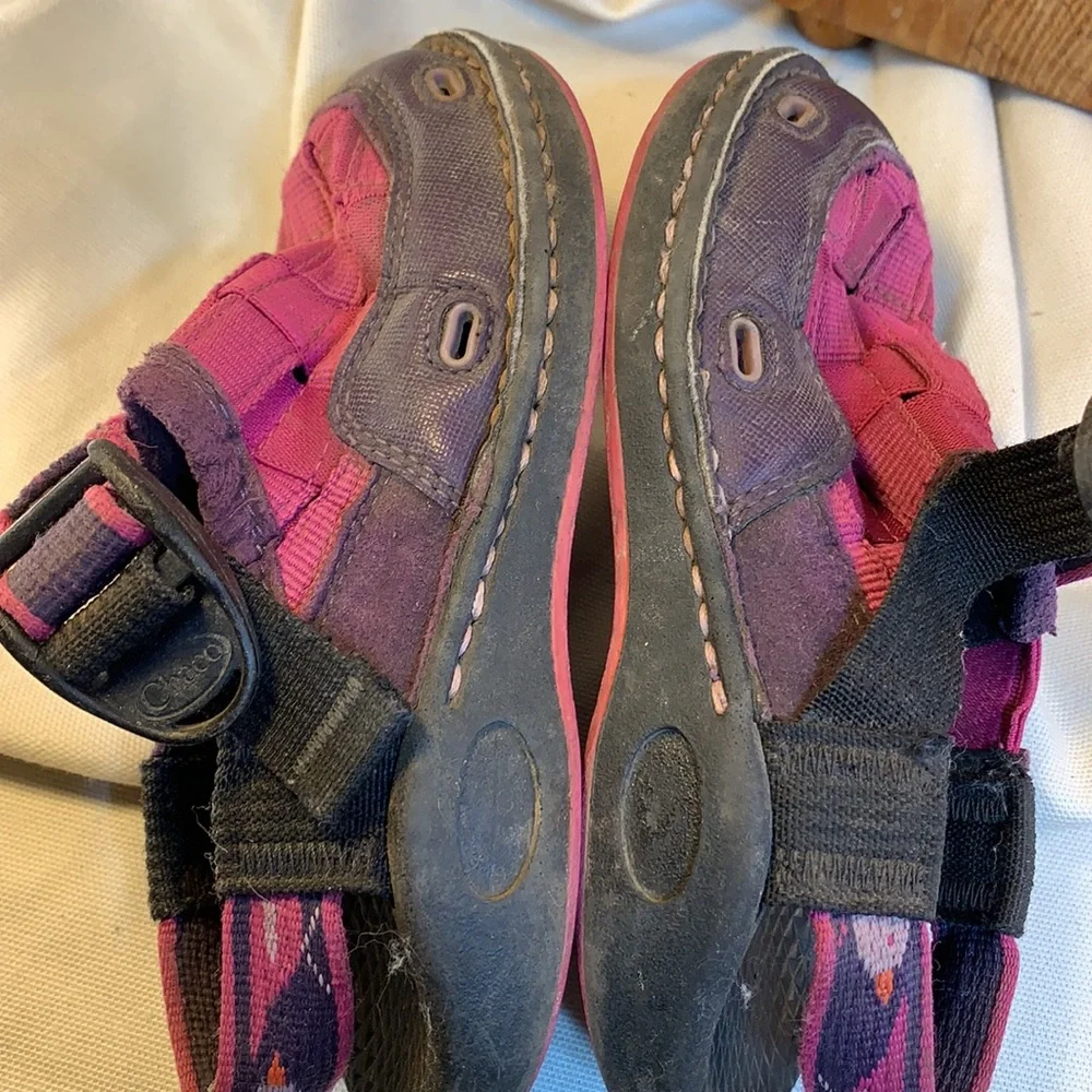 Chaco kid’s slide in/back strap wonderful shoes!
